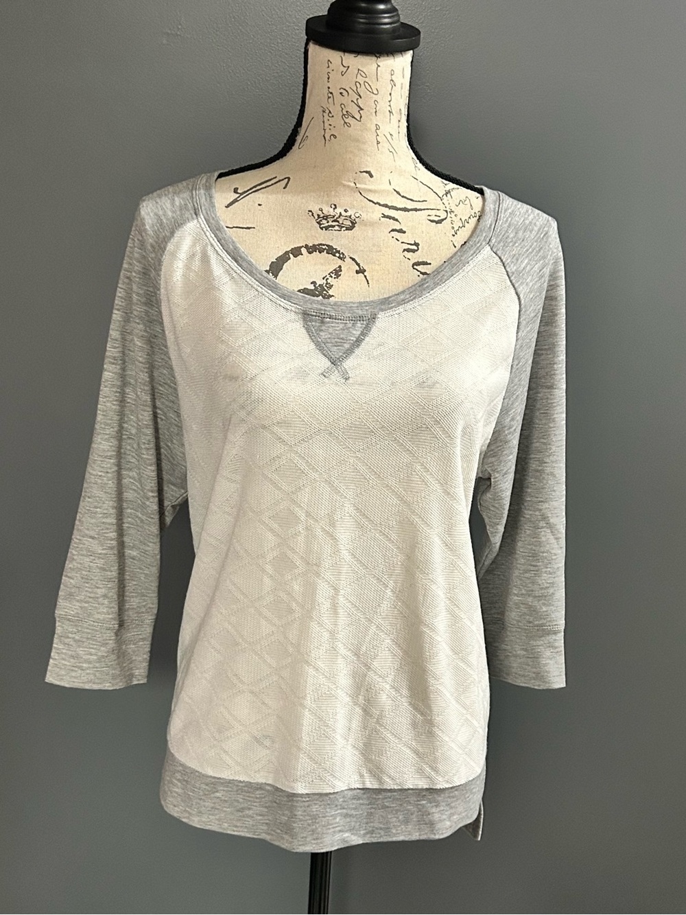 Vintage America Light Heather Grey & Heather Grey Raglan Long Sleeve Top